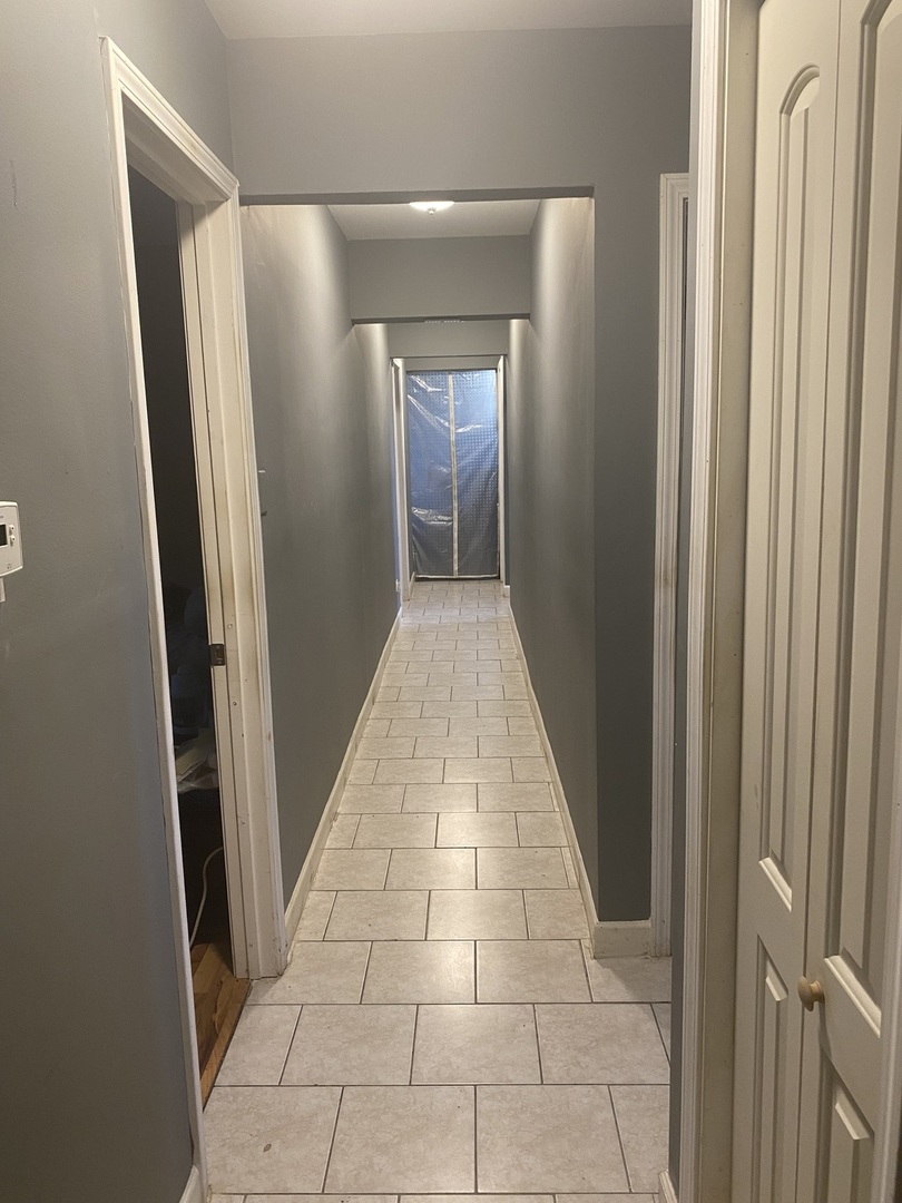 9157 S Marquette Avenue, Chicago, IL 60617