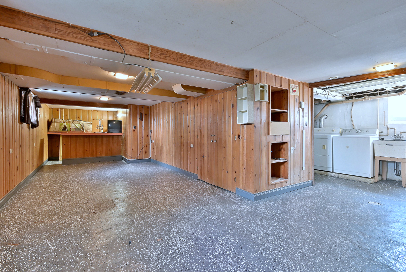 322 S WALNUT Street, Bensenville, IL 60106