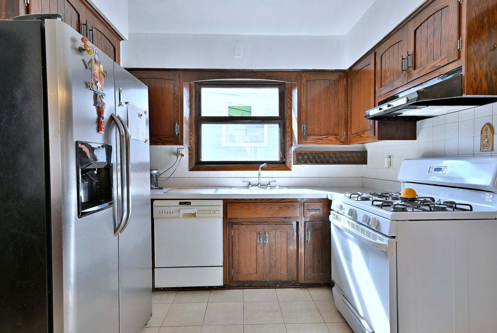 322 S WALNUT Street, Bensenville, IL 60106
