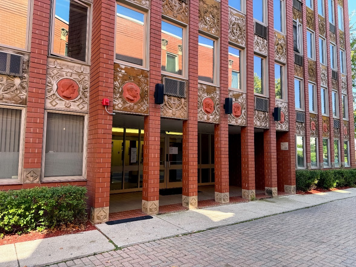 1041 Susan Collins Lane #402, Oak Park, IL 60302