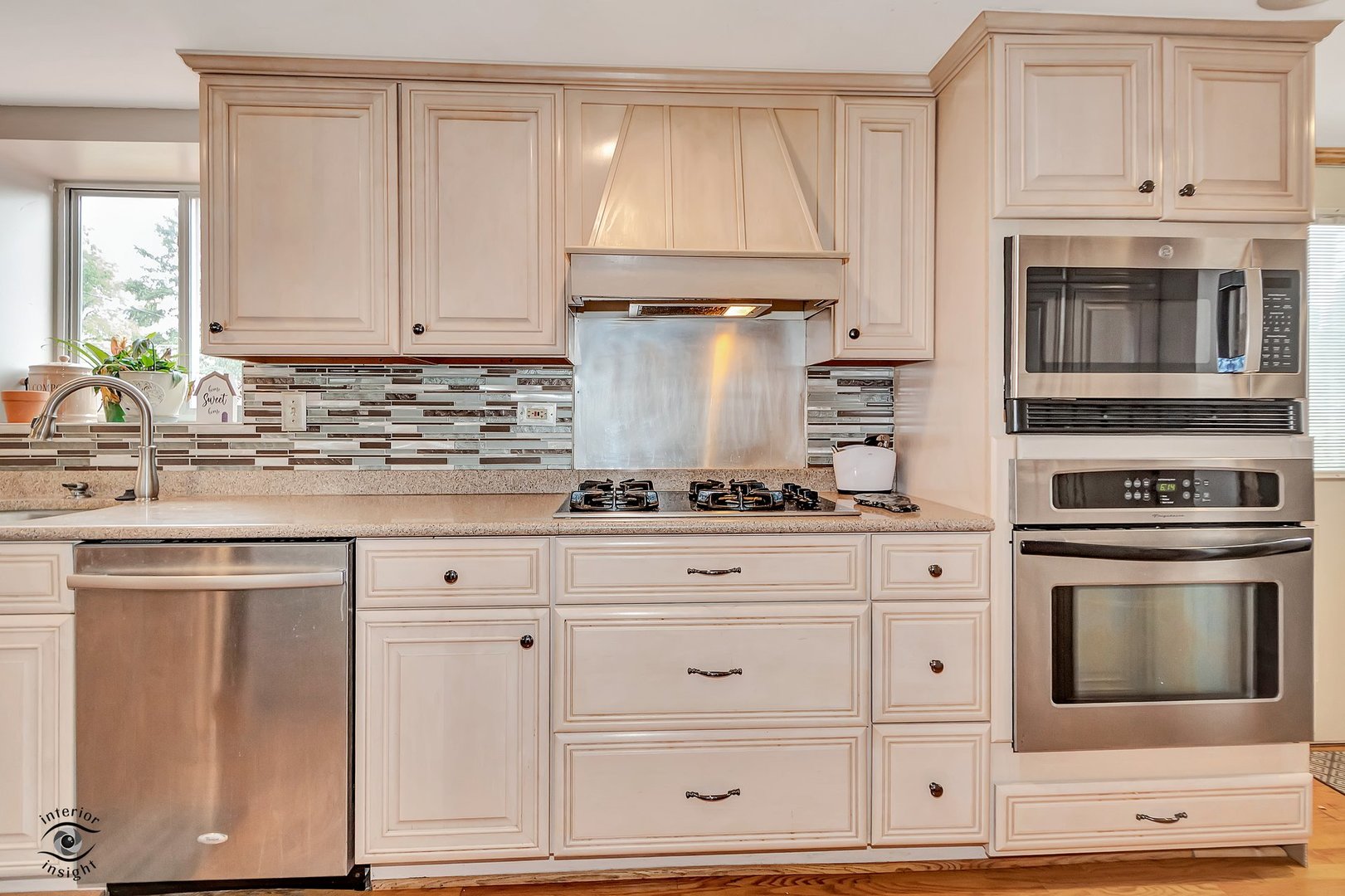 4107 N Park Street, Westmont, IL 60559