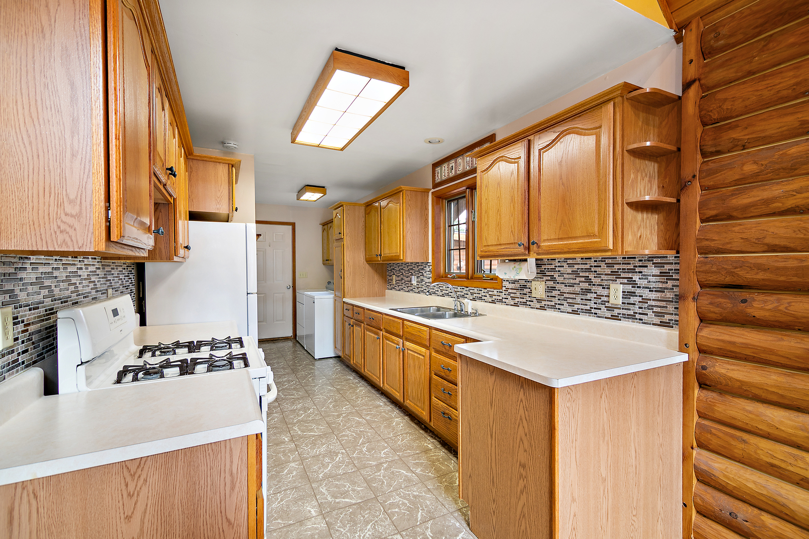 3527 S Wayne Avenue, St. Anne, IL 60964