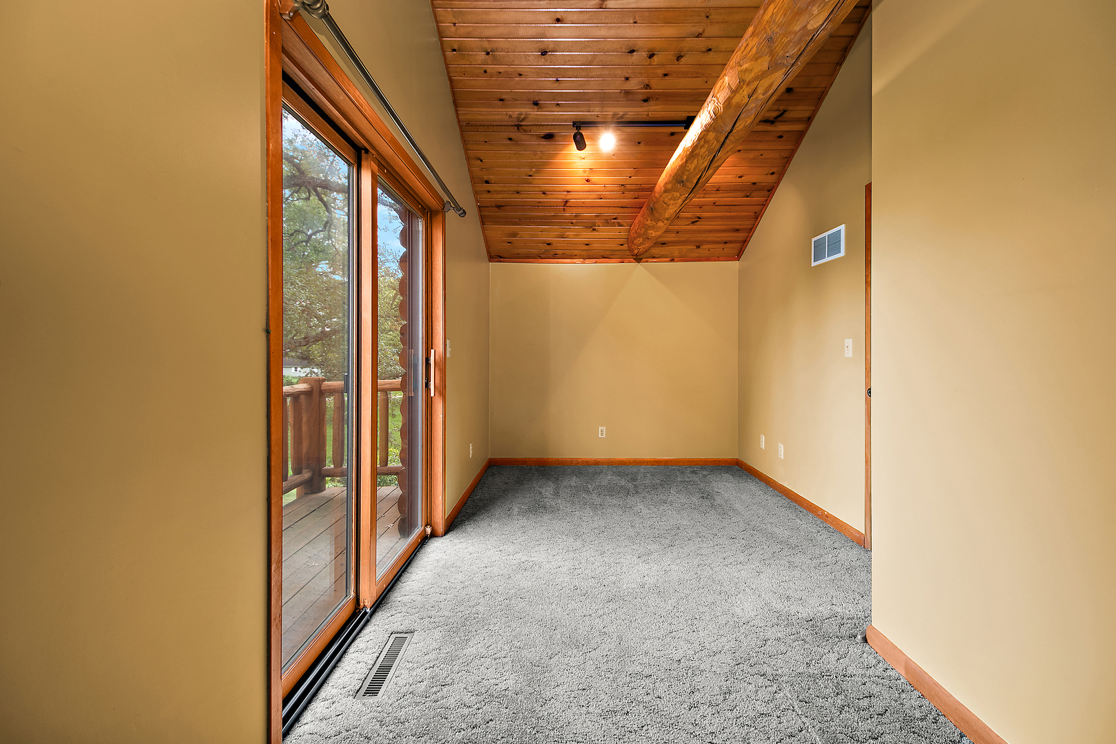 3527 S Wayne Avenue, St. Anne, IL 60964