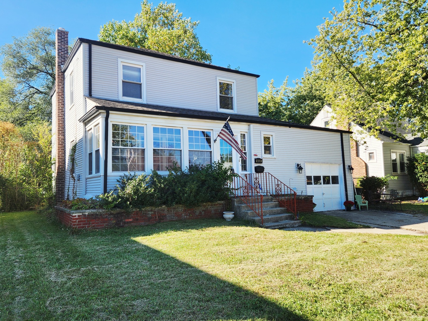 18028 Burnham Avenue, Lansing, IL 60438