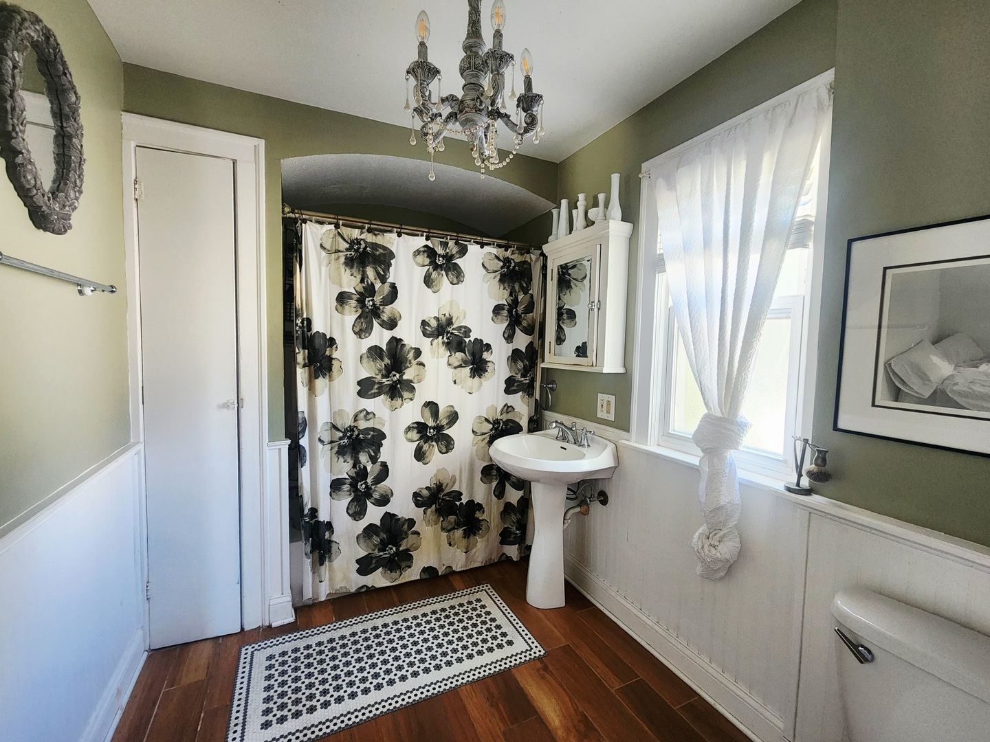18028 Burnham Avenue, Lansing, IL 60438