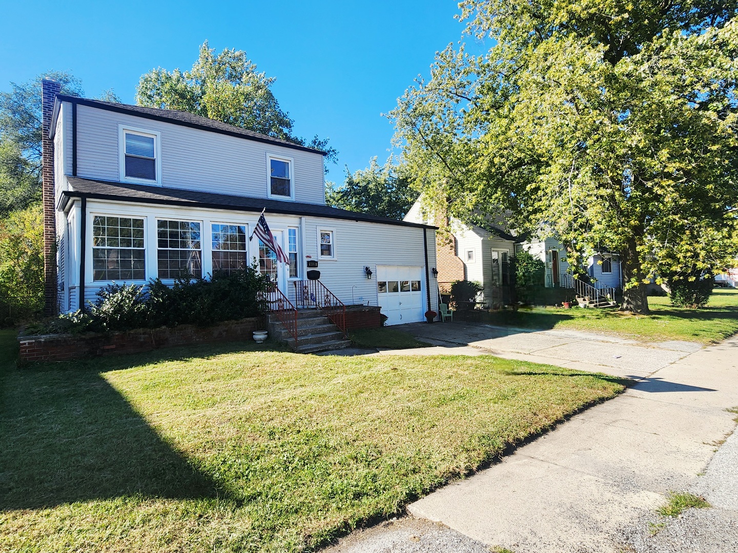 18028 Burnham Avenue, Lansing, IL 60438