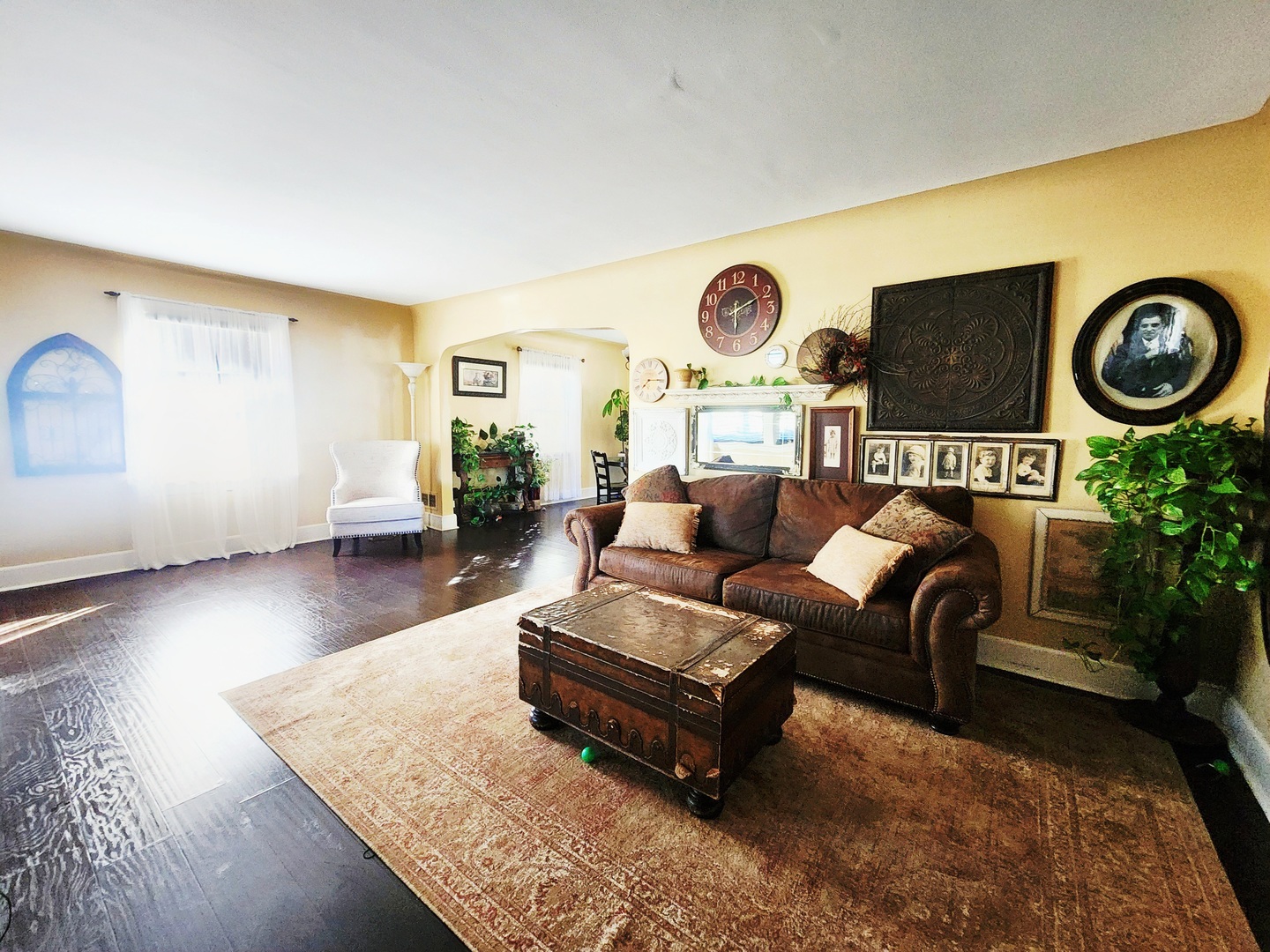 18028 Burnham Avenue, Lansing, IL 60438