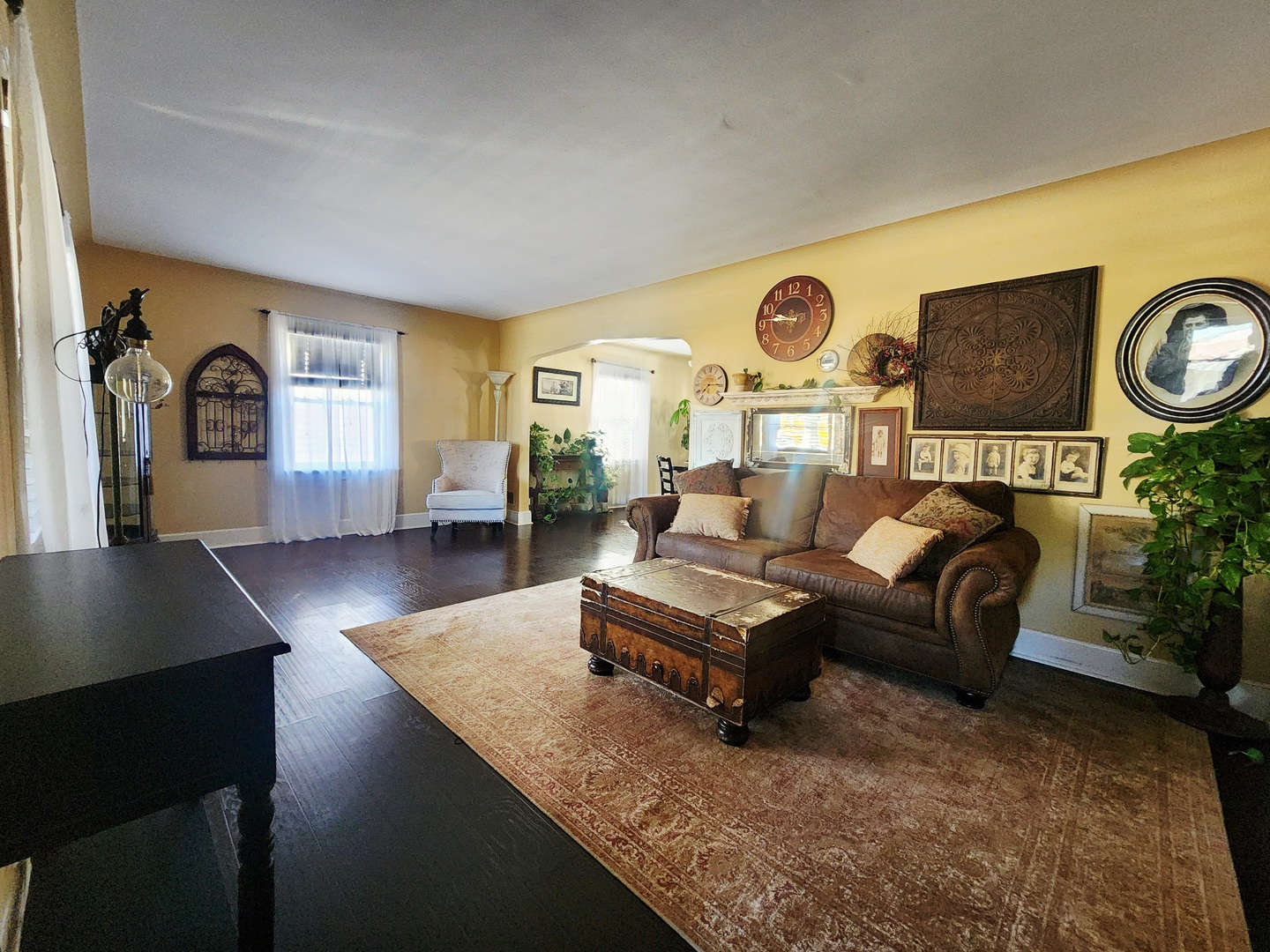 18028 Burnham Avenue, Lansing, IL 60438