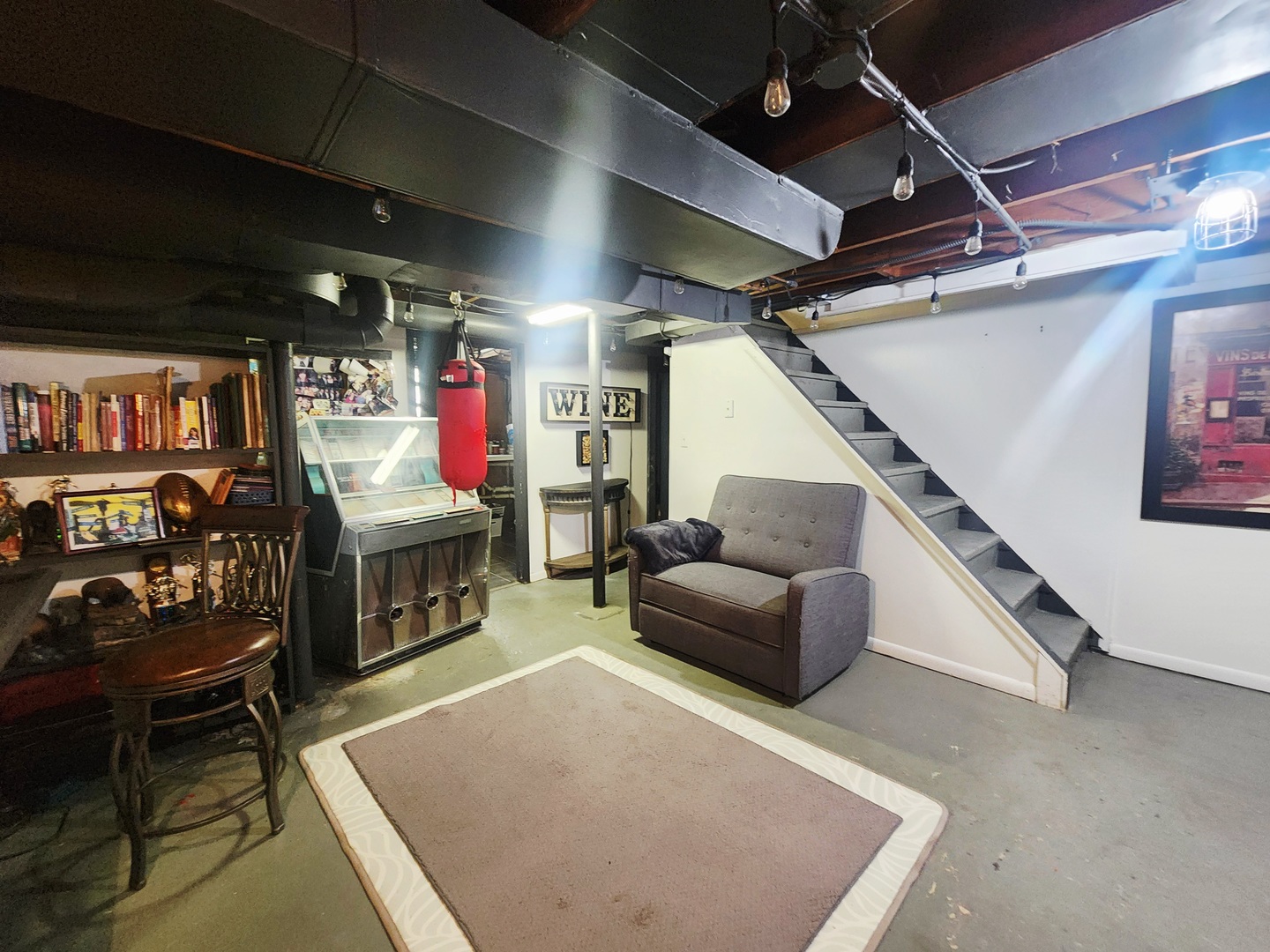 18028 Burnham Avenue, Lansing, IL 60438
