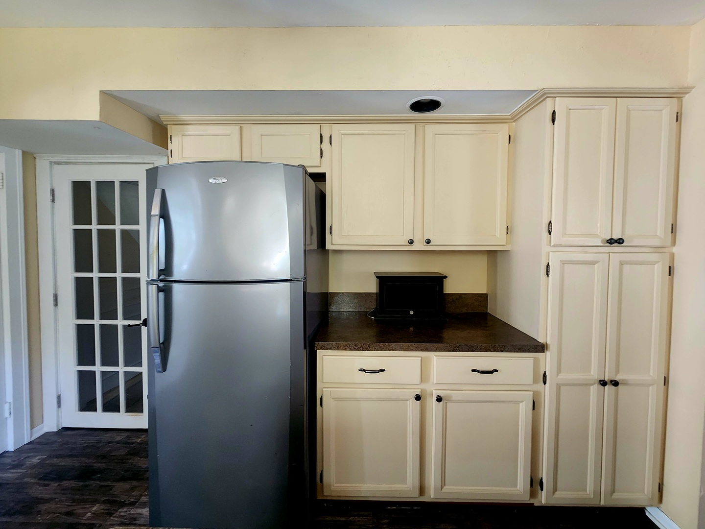 18028 Burnham Avenue, Lansing, IL 60438