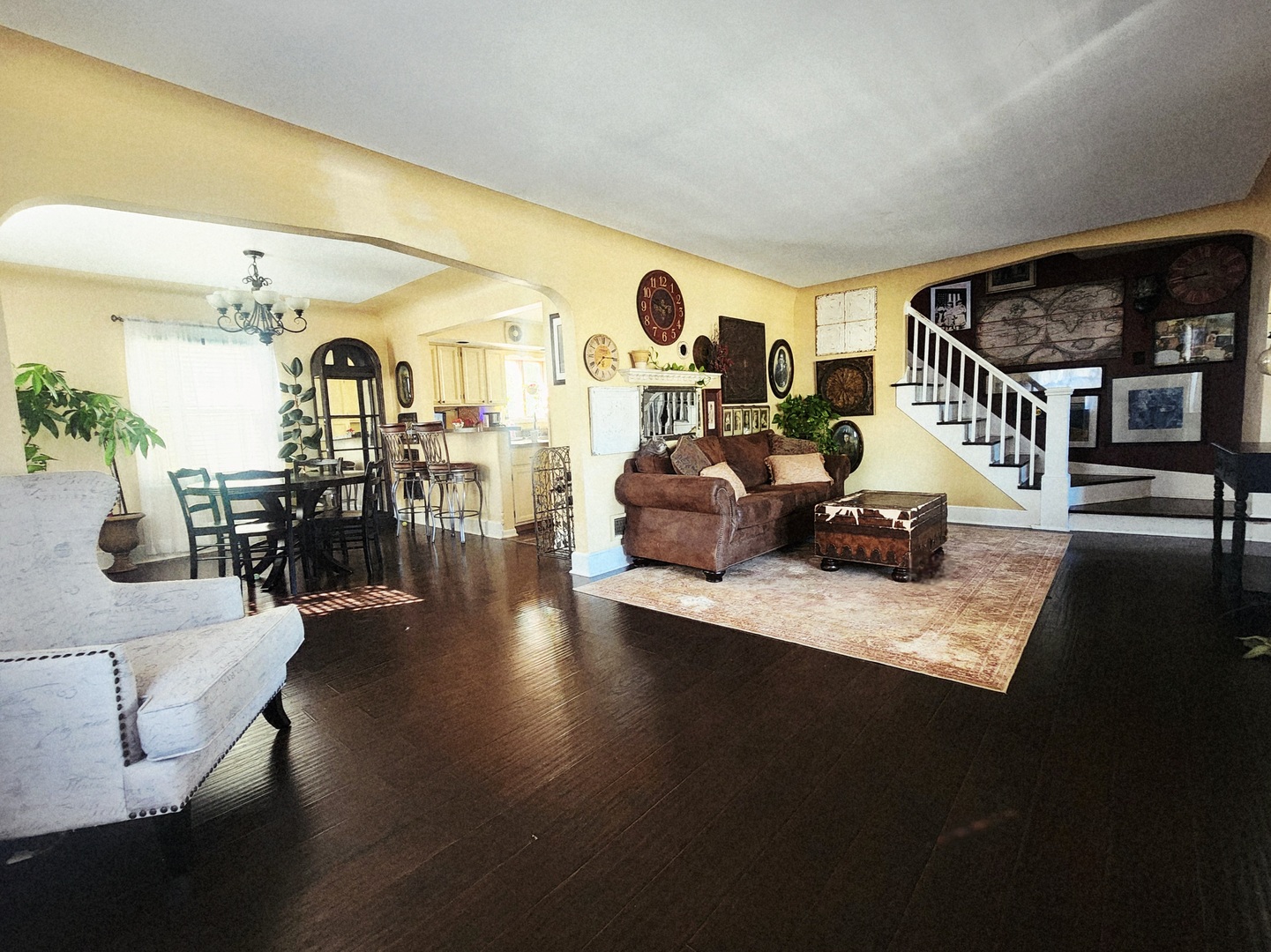 18028 Burnham Avenue, Lansing, IL 60438