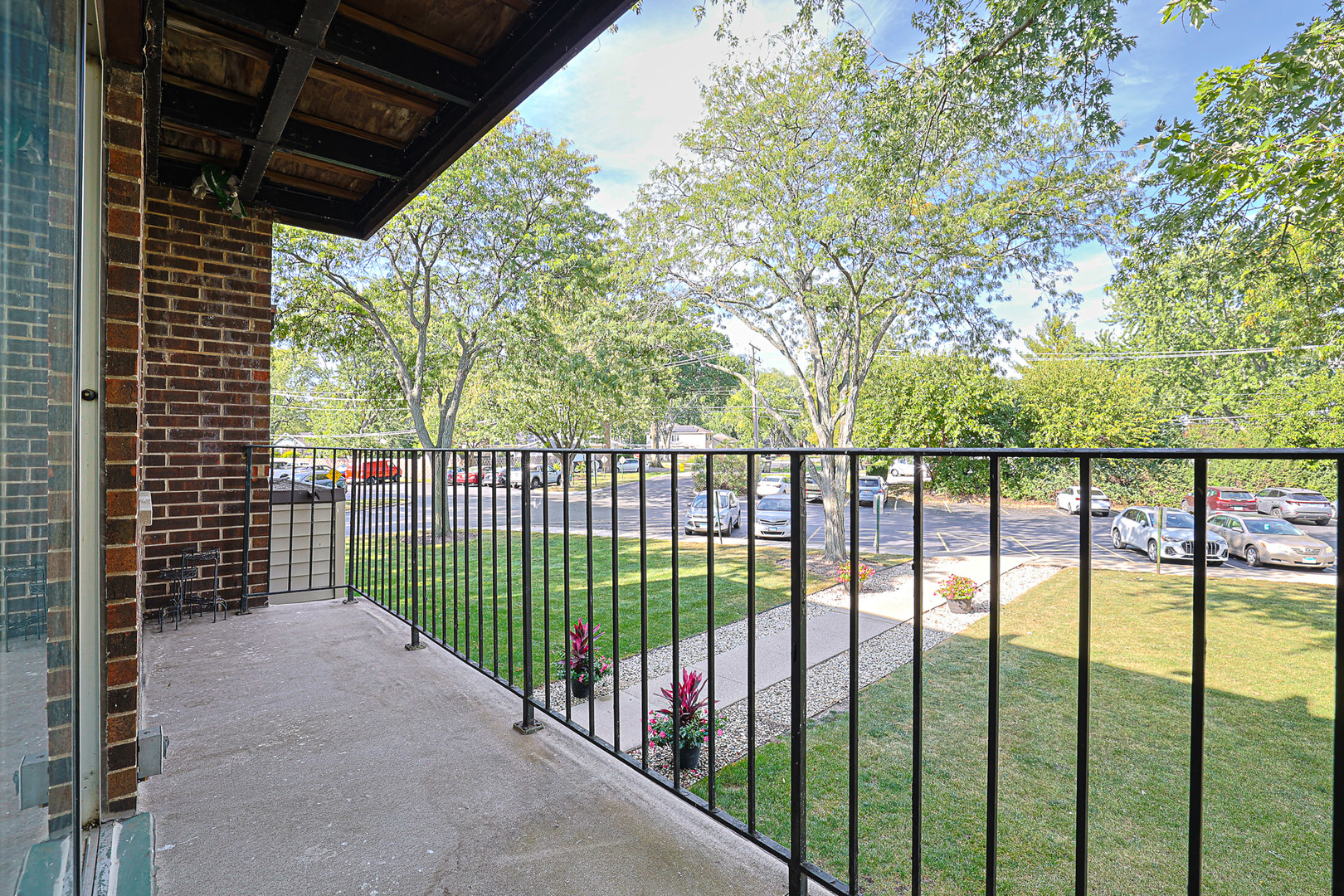 1430 Sandstone Drive #202, Wheeling, IL 60090