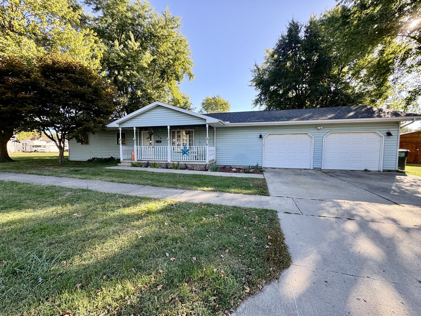308 N Alexander Street, Clinton, IL 61727