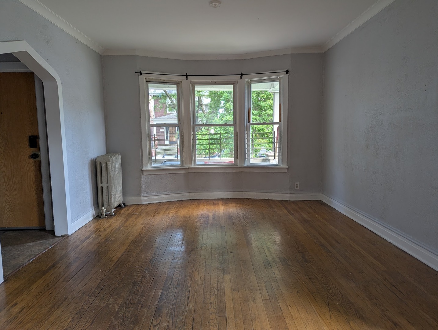 10734 S Prairie Avenue, Chicago, IL 60628