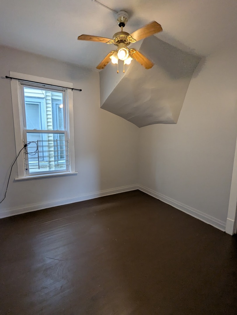 10734 S Prairie Avenue, Chicago, IL 60628