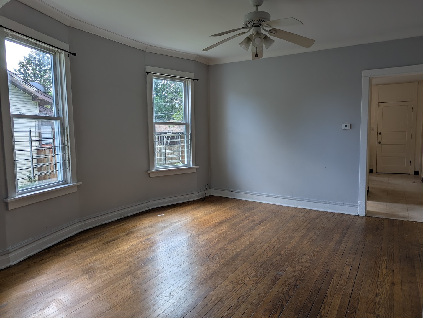 10734 S Prairie Avenue, Chicago, IL 60628