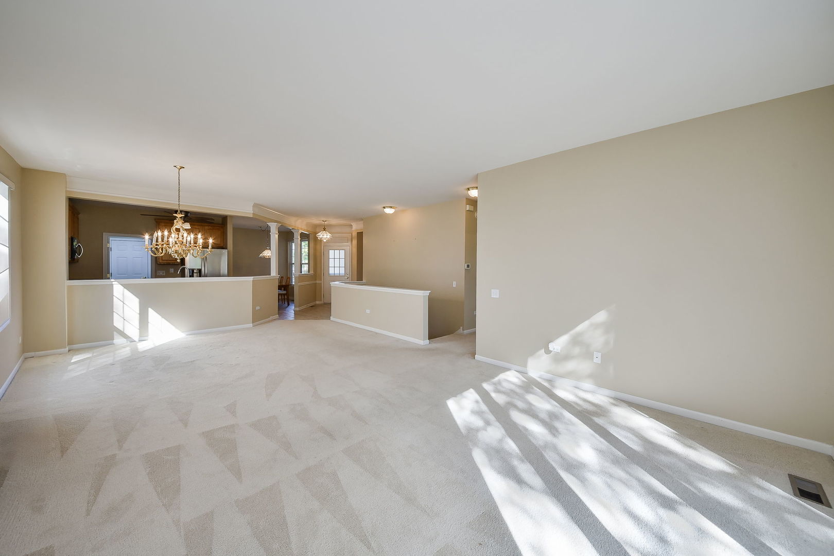 2525 Rolling Ridge Drive, Elgin, IL 60124