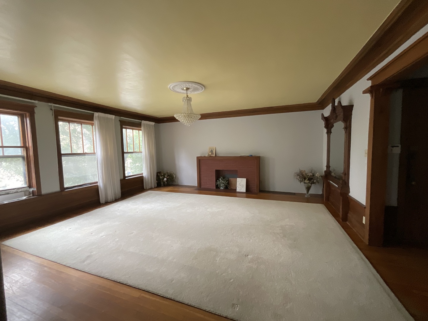 5488 S Everett Avenue #2, Chicago, IL 60615