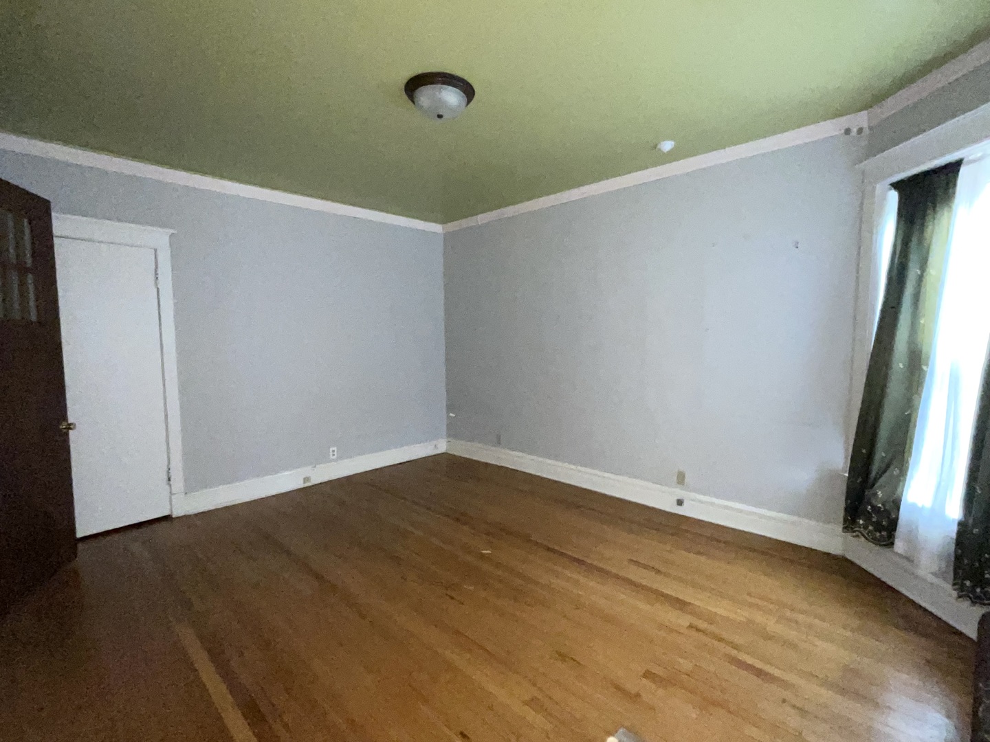 5488 S Everett Avenue #2, Chicago, IL 60615