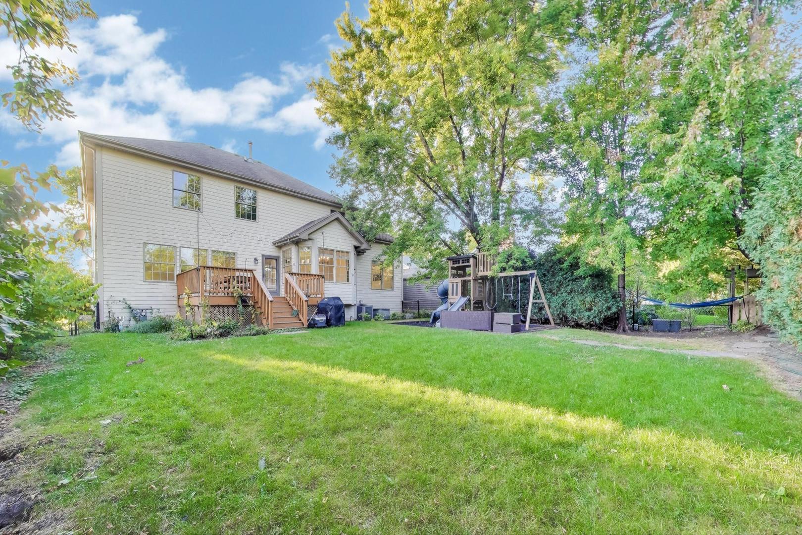 331 S Park Street, Westmont, IL 60559