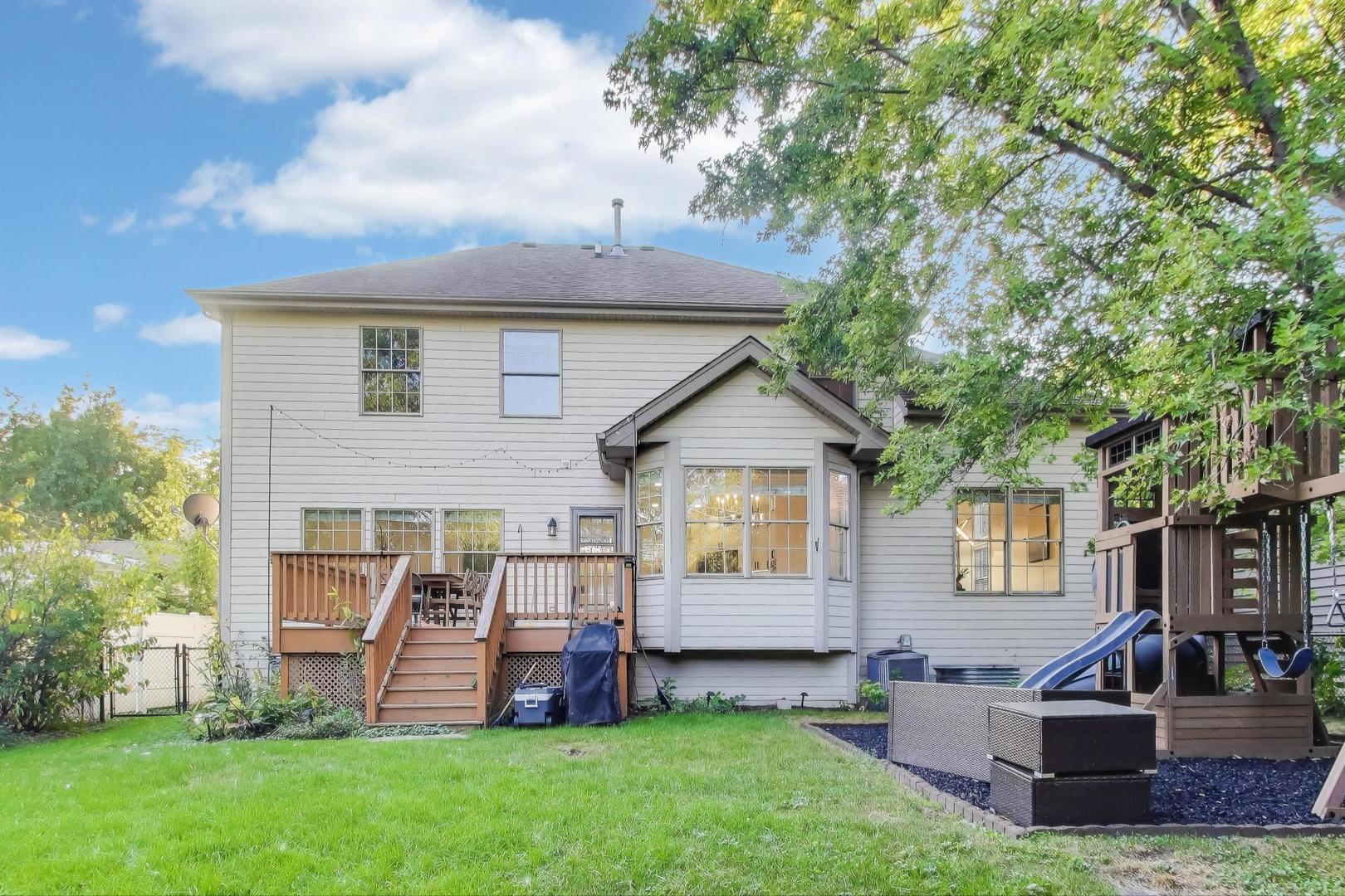 331 S Park Street, Westmont, IL 60559