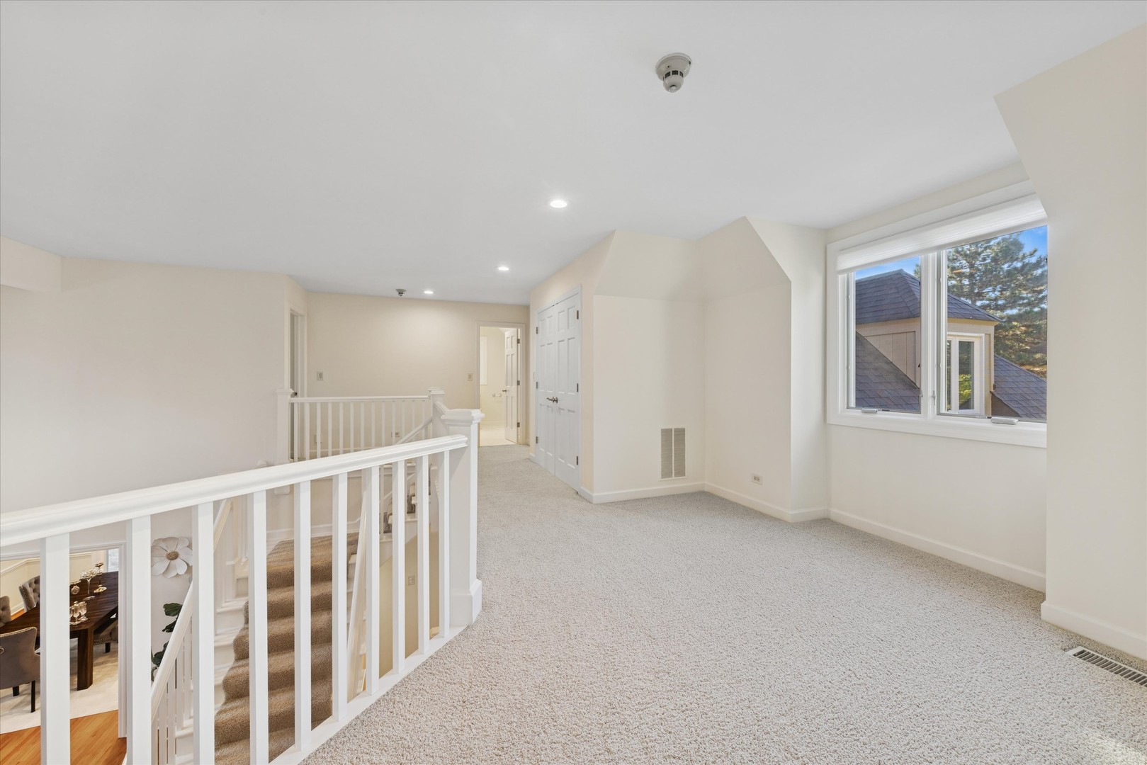 2 Tartan Lakes Circle, Westmont, IL 60559