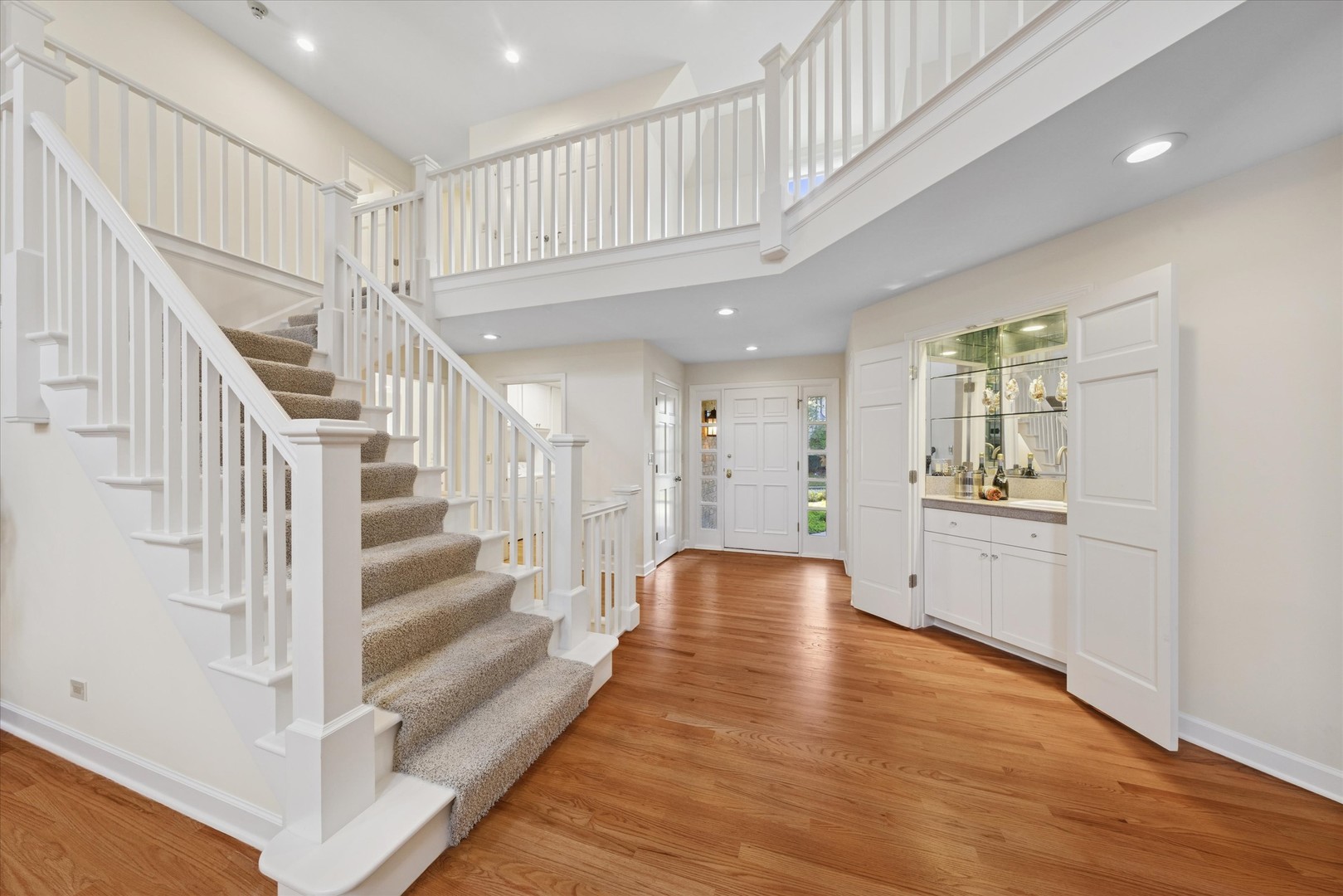 2 Tartan Lakes Circle, Westmont, IL 60559