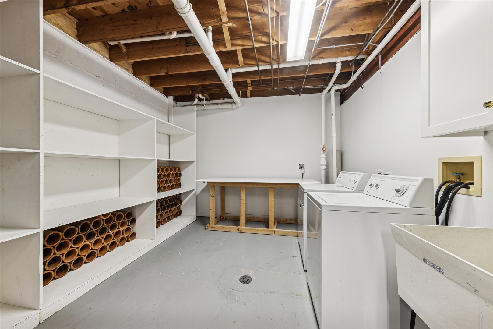 2 Tartan Lakes Circle, Westmont, IL 60559