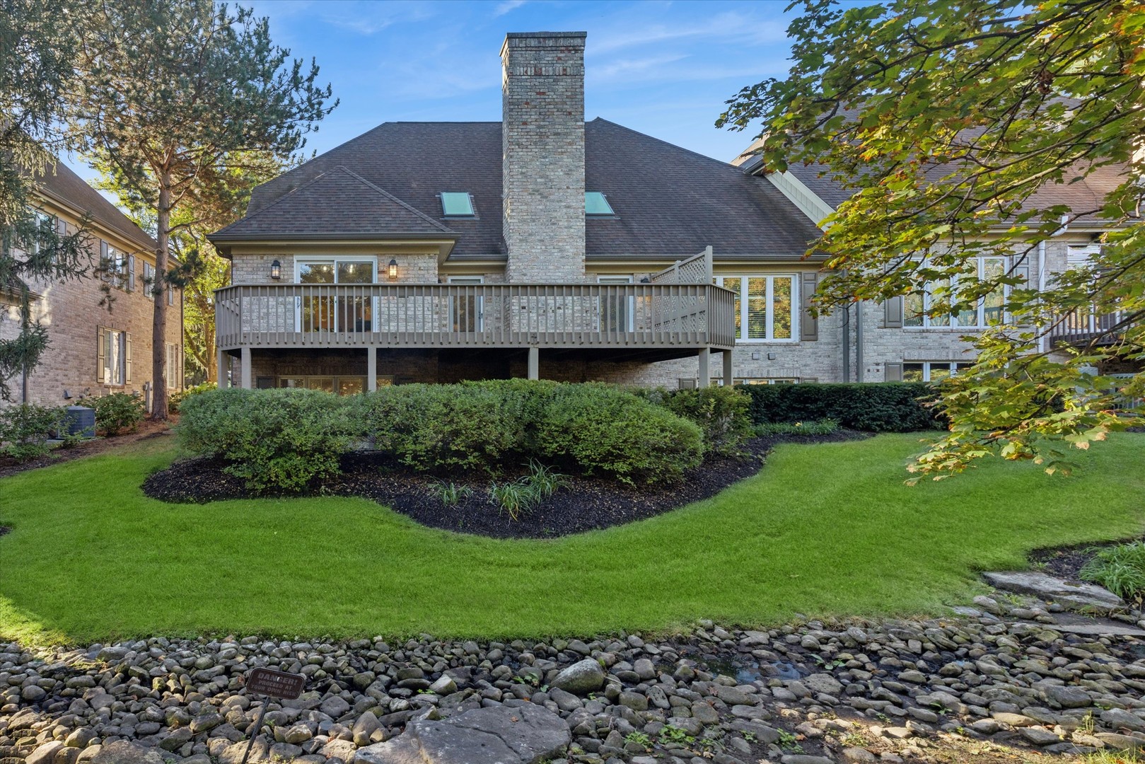 2 Tartan Lakes Circle, Westmont, IL 60559