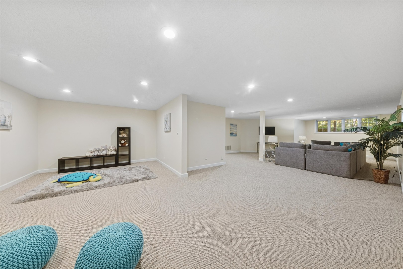 2 Tartan Lakes Circle, Westmont, IL 60559