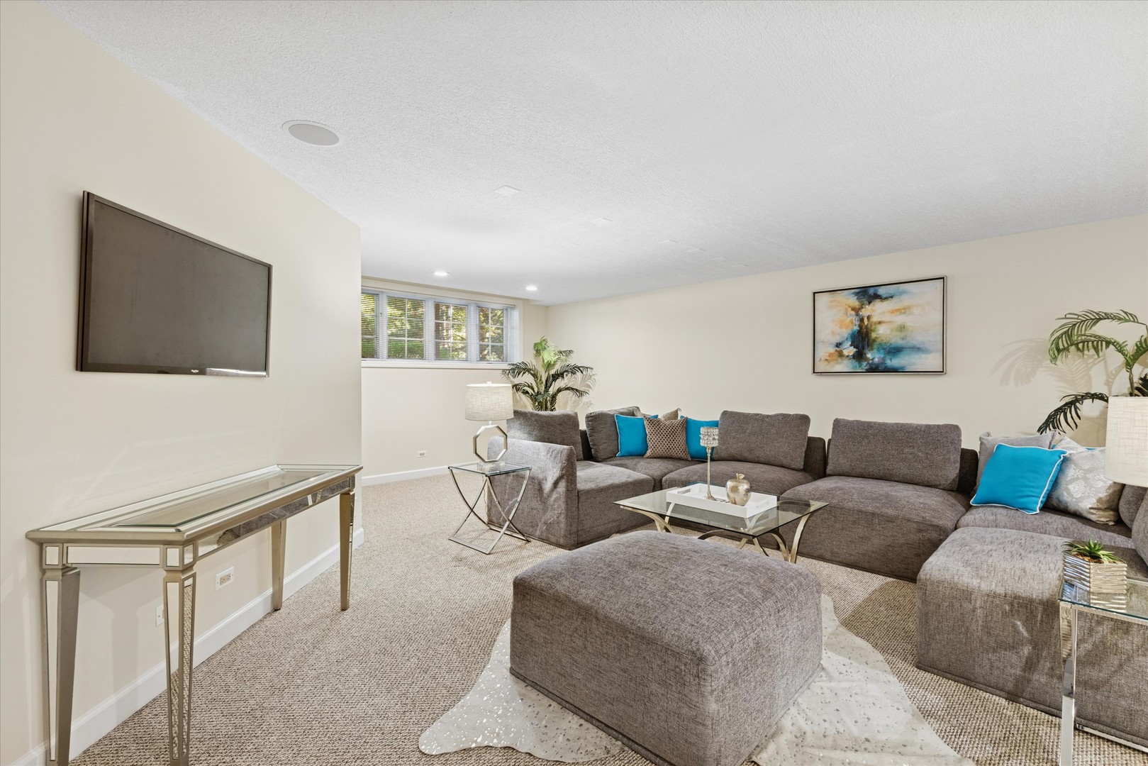 2 Tartan Lakes Circle, Westmont, IL 60559