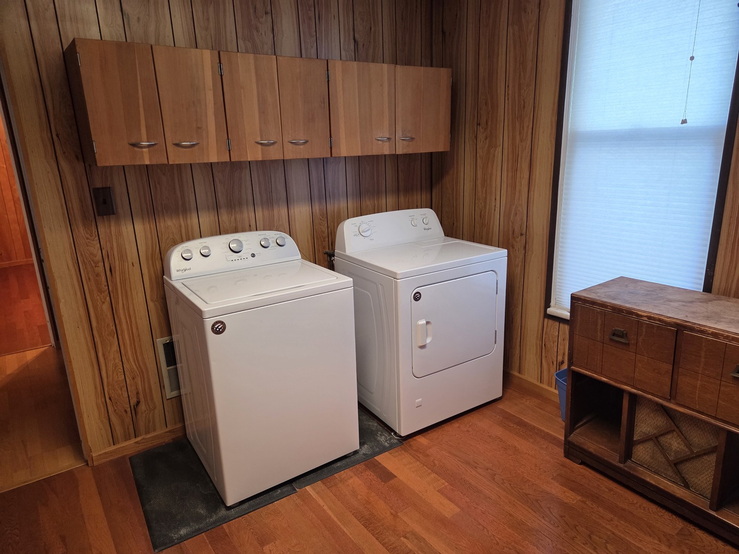 712 E Monroe Street, Bloomington, IL 61701