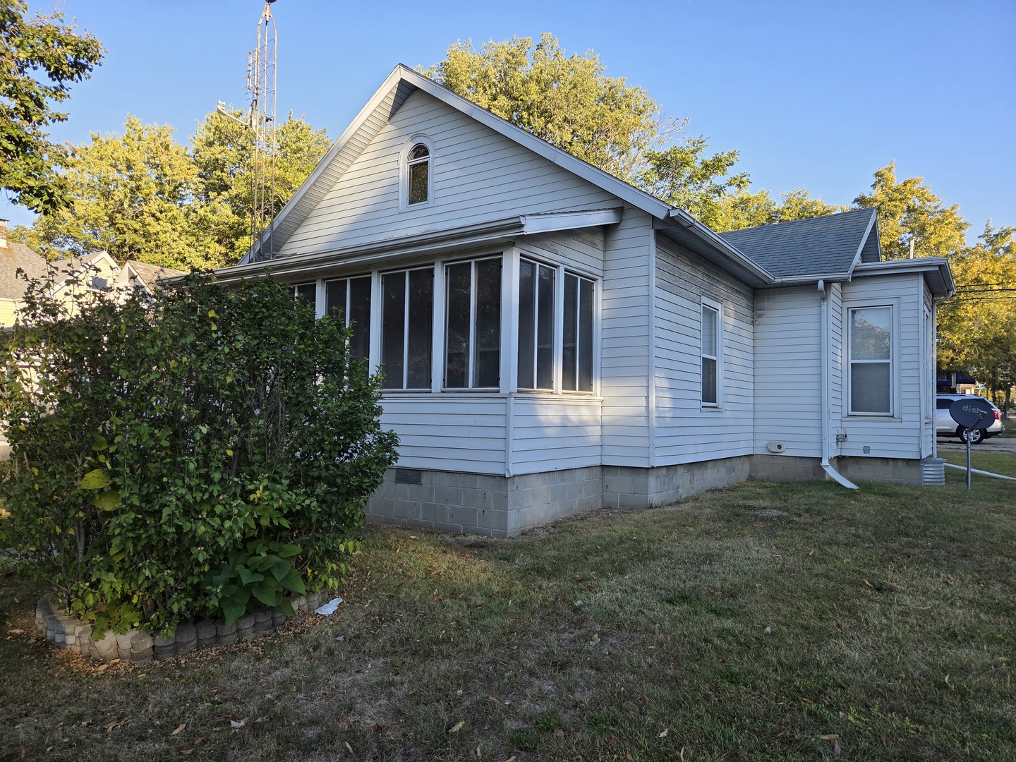 712 E Monroe Street, Bloomington, IL 61701