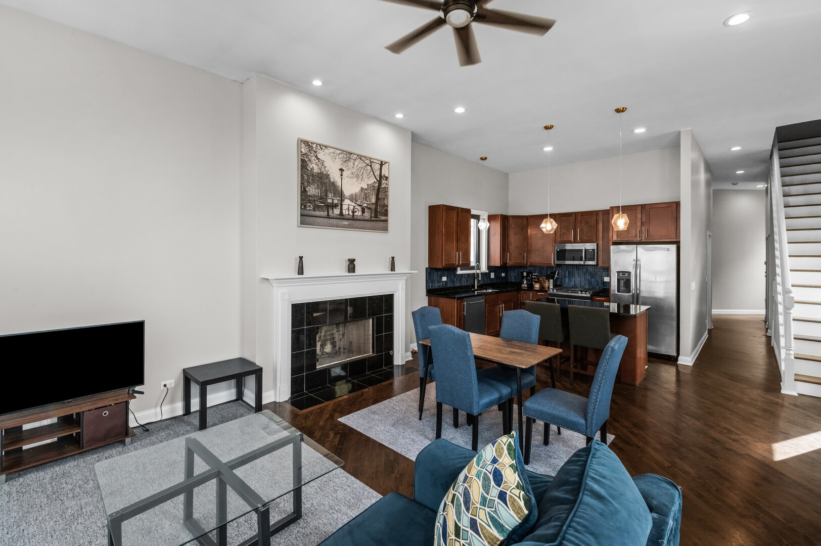 2421 W Warren Boulevard #3, Chicago, IL 60612