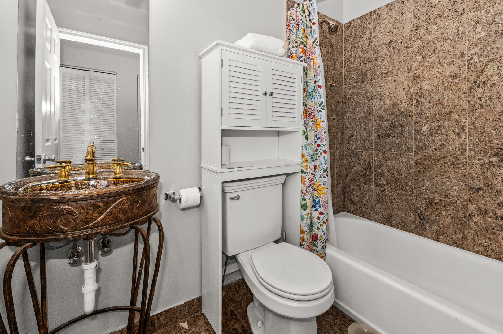 2421 W Warren Boulevard #3, Chicago, IL 60612