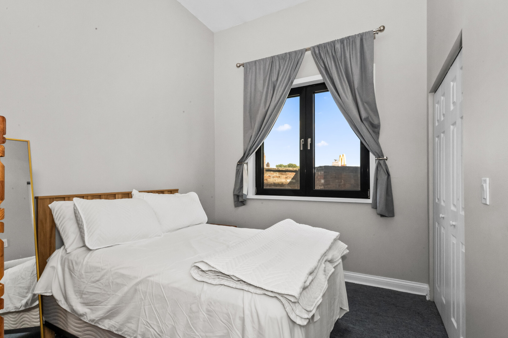 2421 W Warren Boulevard #3, Chicago, IL 60612