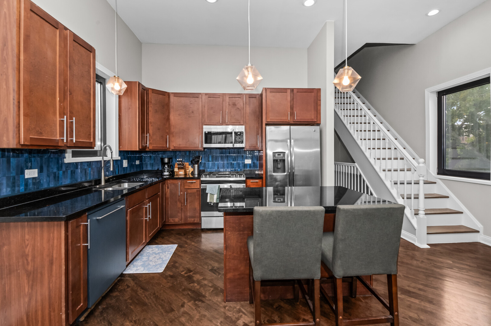 2421 W Warren Boulevard #3, Chicago, IL 60612