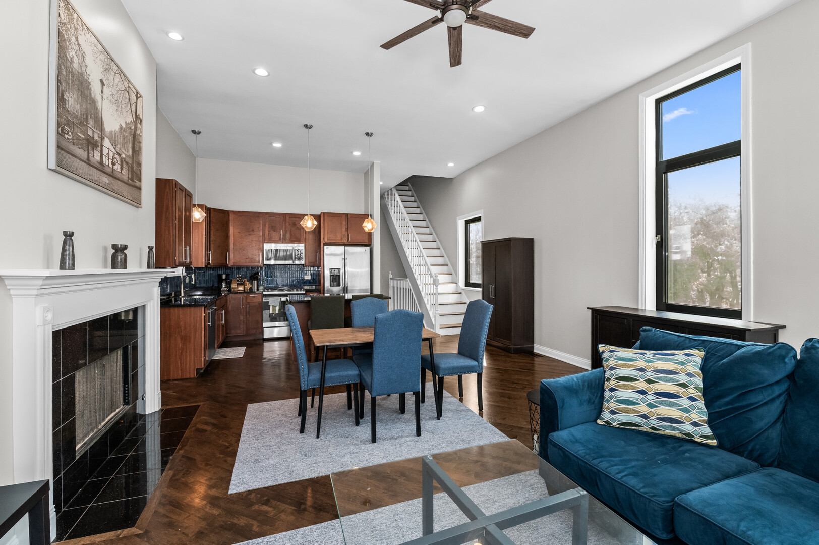 2421 W Warren Boulevard #3, Chicago, IL 60612