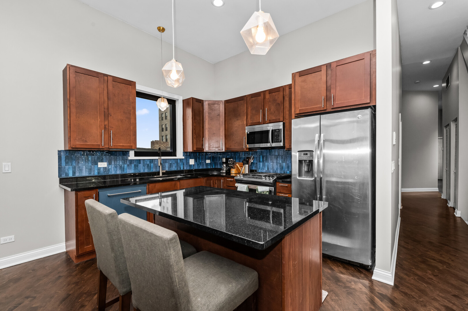 2421 W Warren Boulevard #3, Chicago, IL 60612