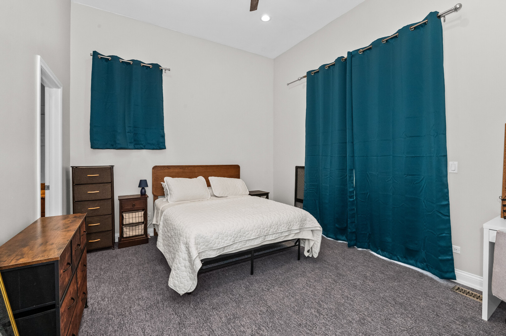 2421 W Warren Boulevard #3, Chicago, IL 60612