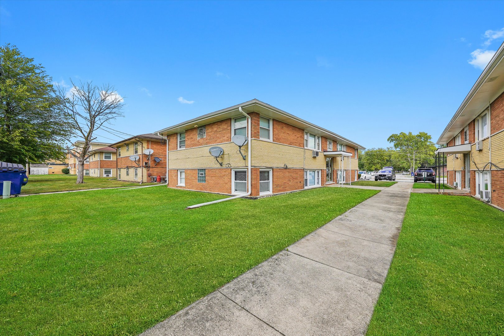 18508 Torrence Avenue, Lansing, IL 60438