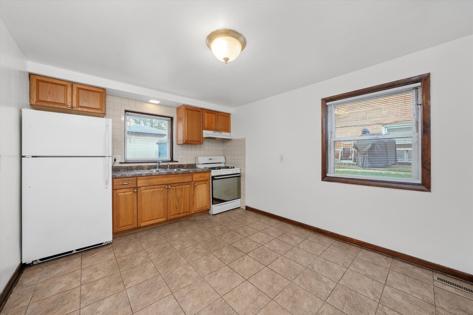 18508 Torrence Avenue, Lansing, IL 60438