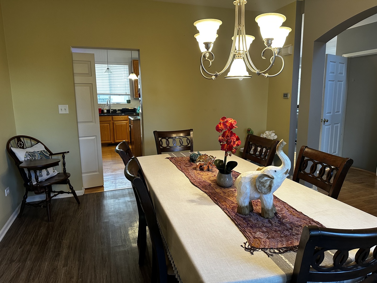 709 Winterberry Drive, Joliet, IL 60431