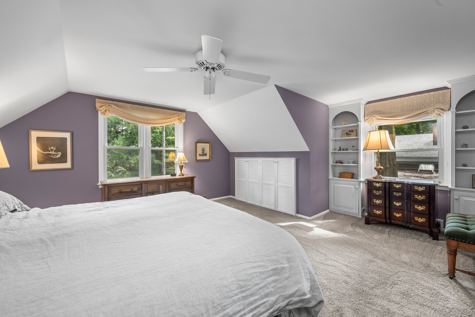 208 Biltmore Drive, North Barrington, IL 60010