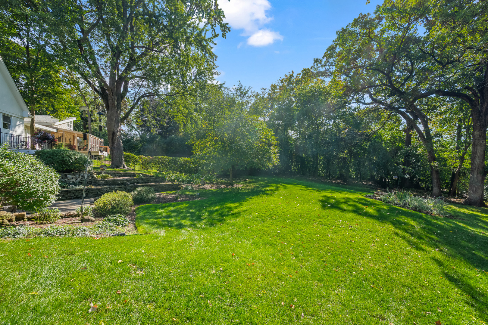 208 Biltmore Drive, North Barrington, IL 60010
