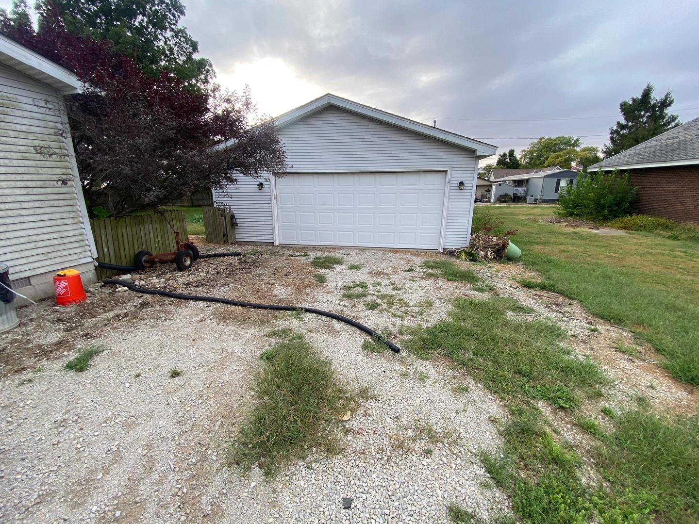 207 S Main Street, Fithian, IL 61844