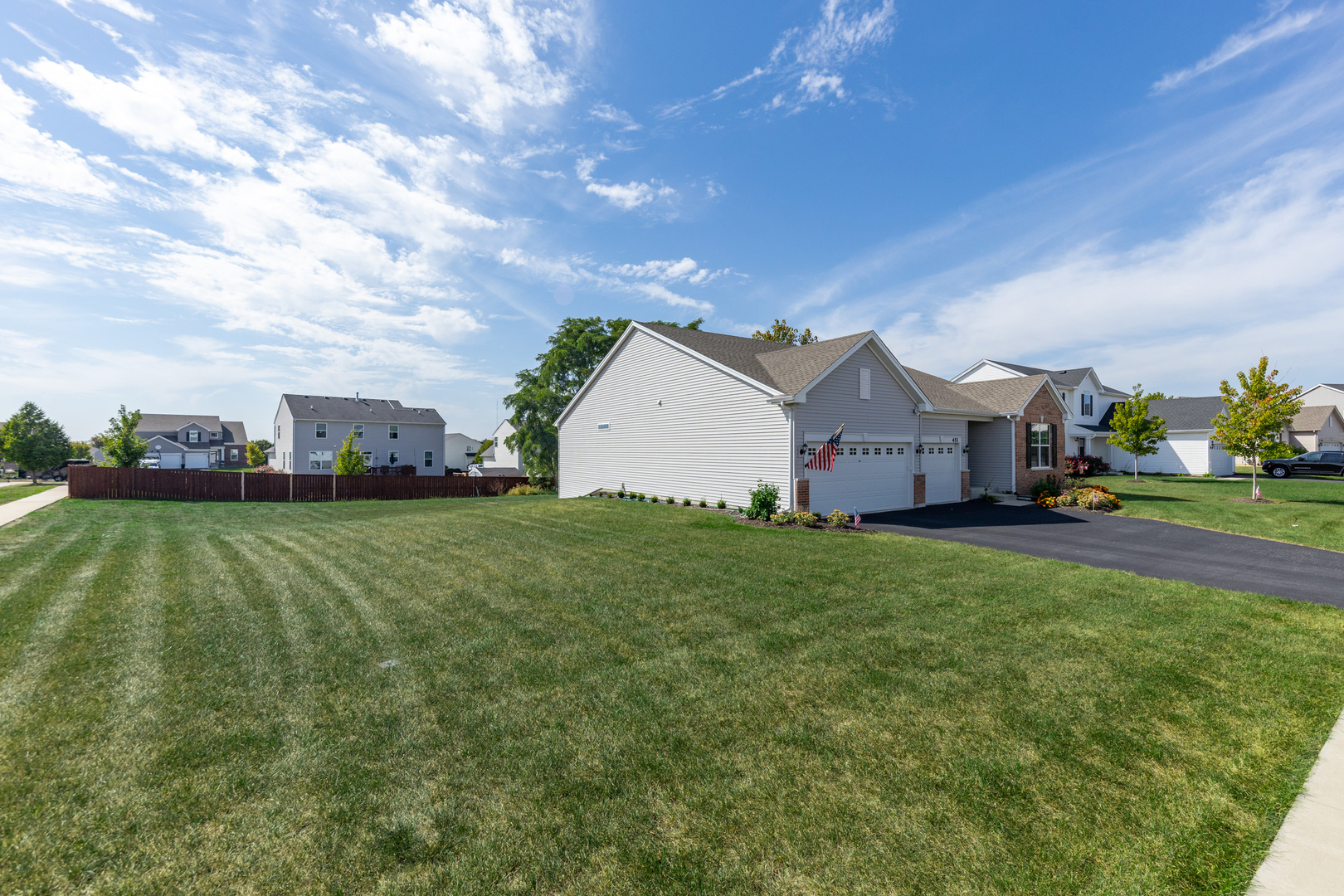 451 Parkside Lane, Yorkville, IL 60560