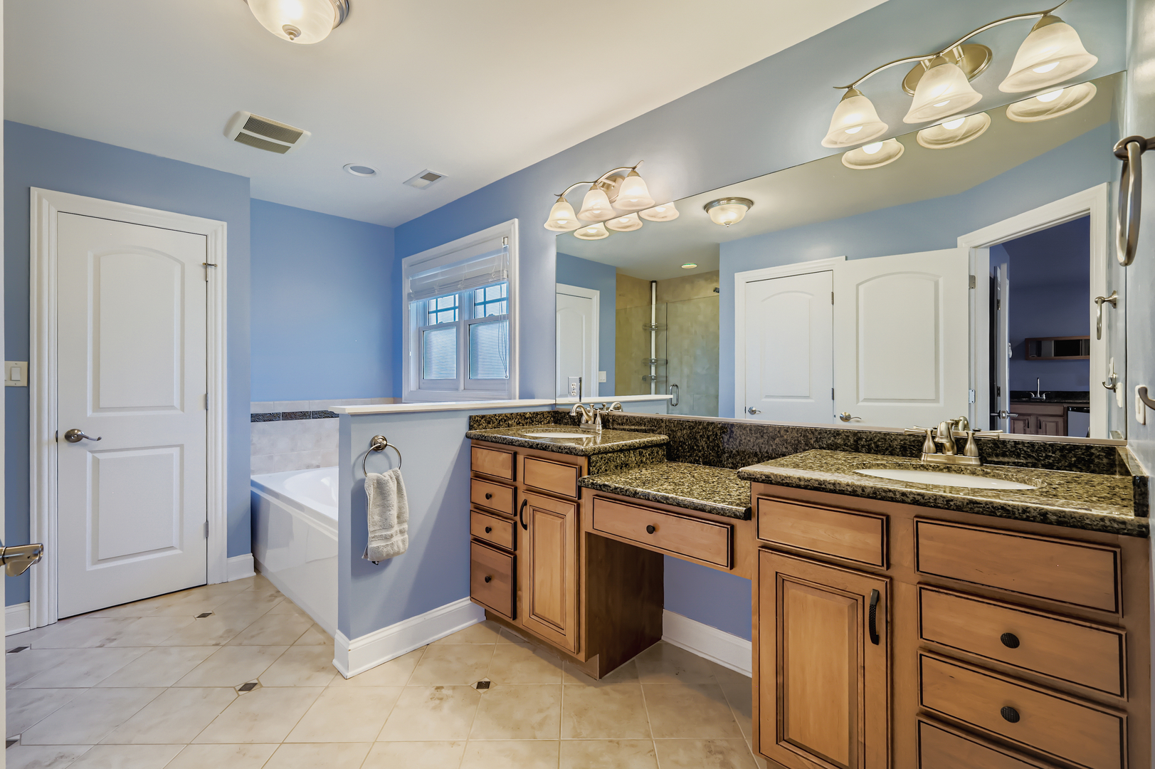 403 Provence Court, Lisle, IL 60532