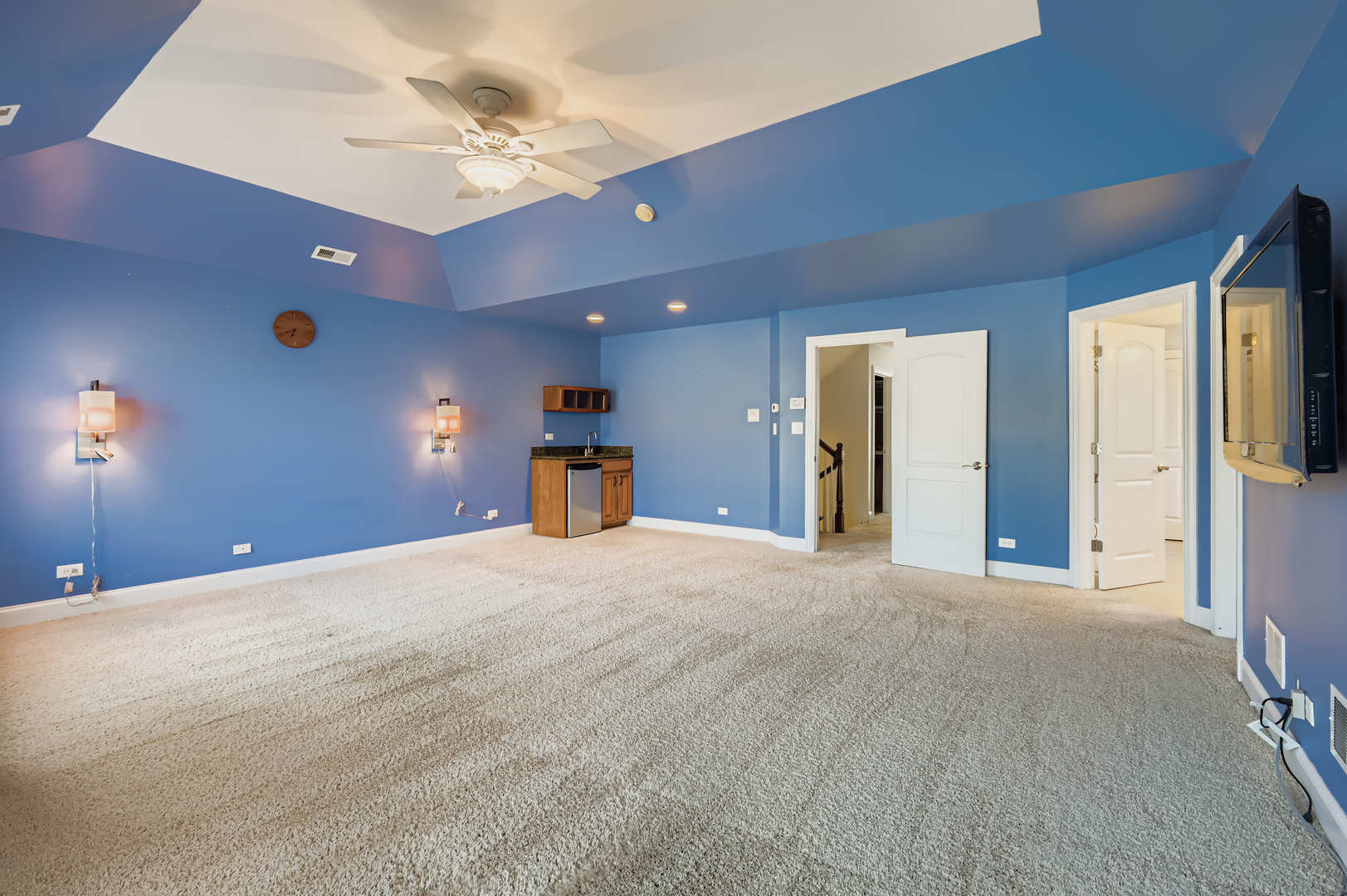 403 Provence Court, Lisle, IL 60532