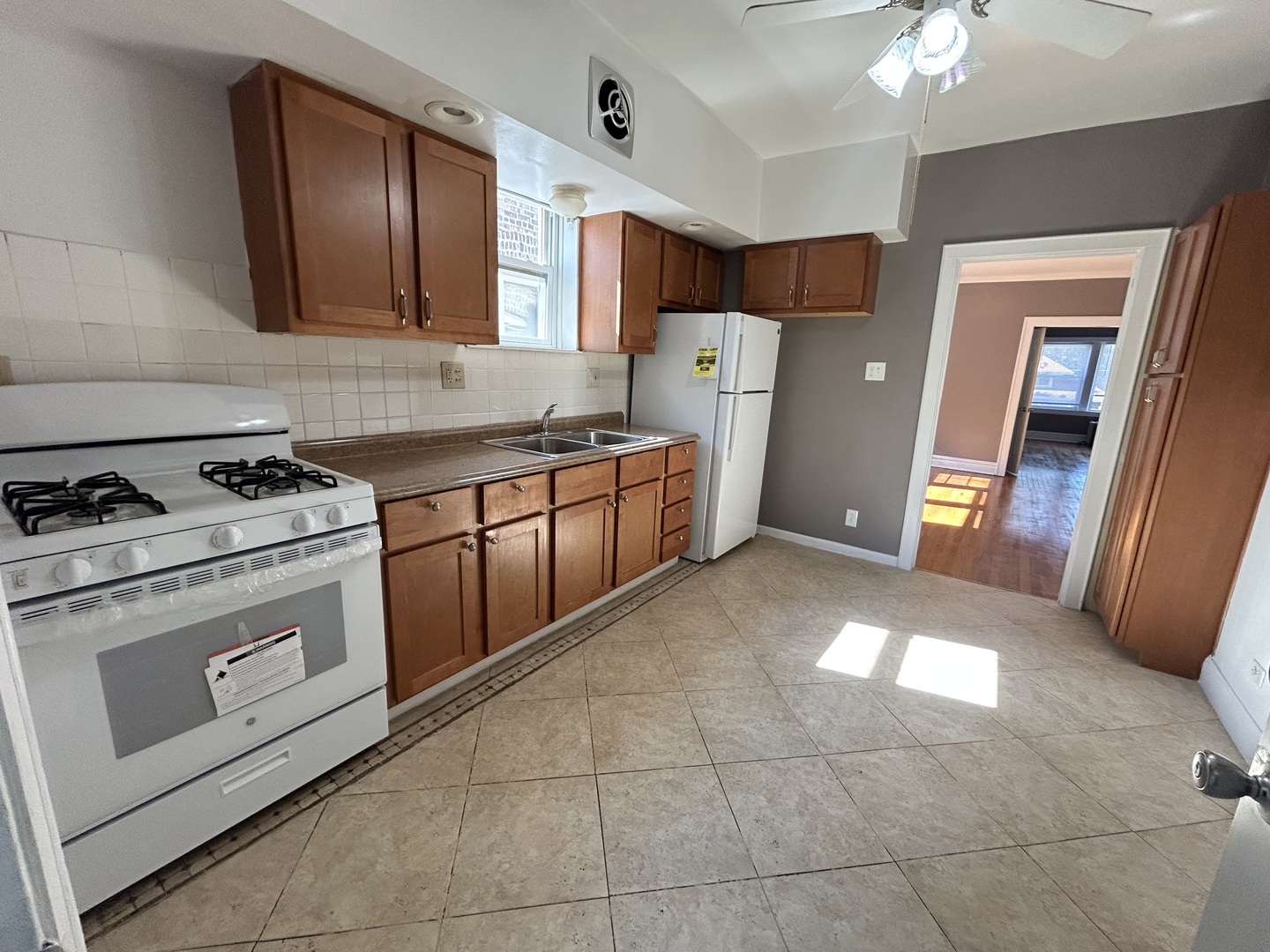 1415 N Massasoit Avenue, Chicago, IL 60651
